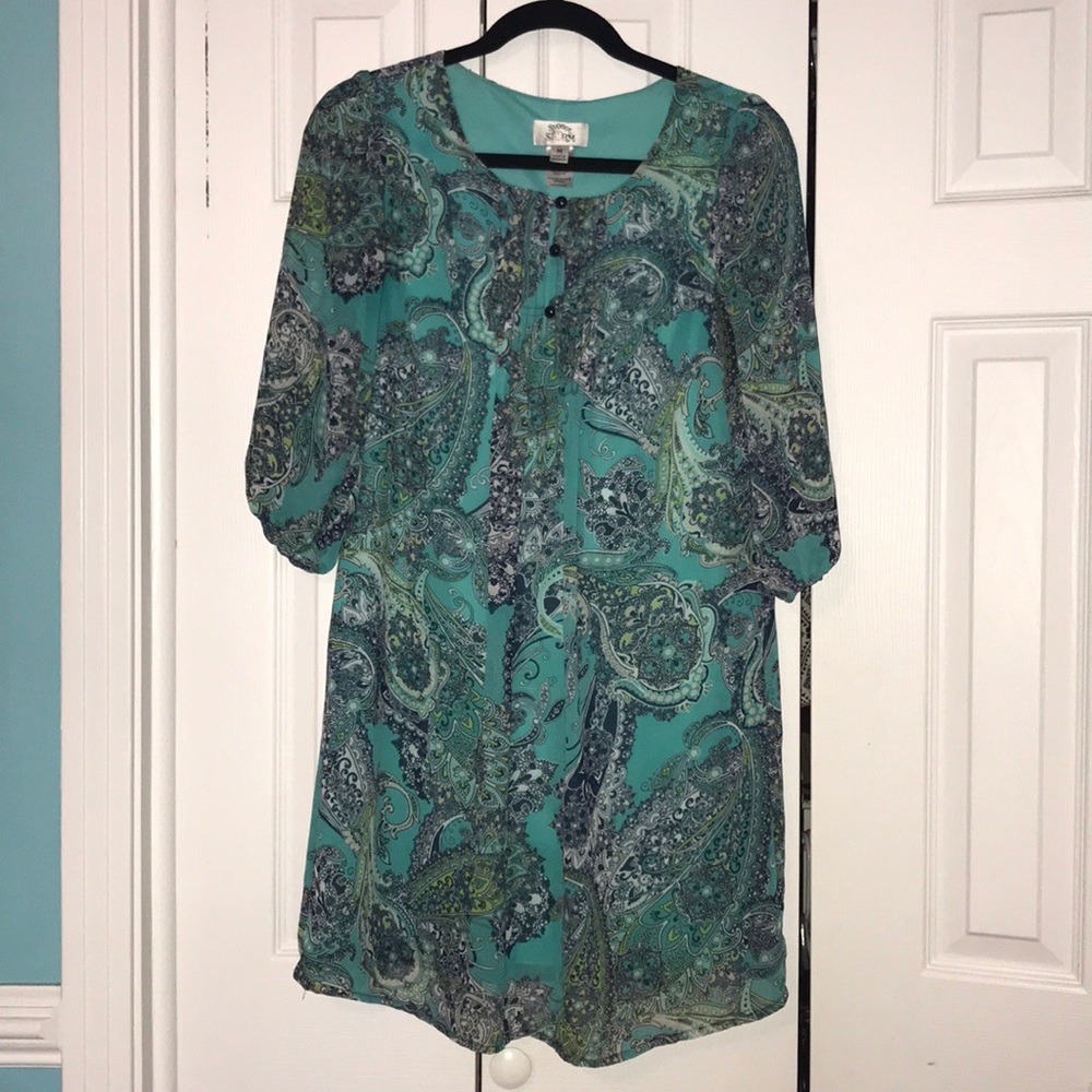 Women’s dress